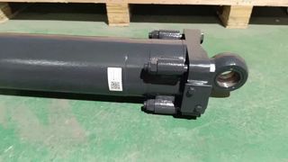 การอัพโหลดและการขนถ่ายกระบอกน้ำมันส้อม 10C0053X0